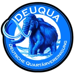  (DEUQUA) Logo